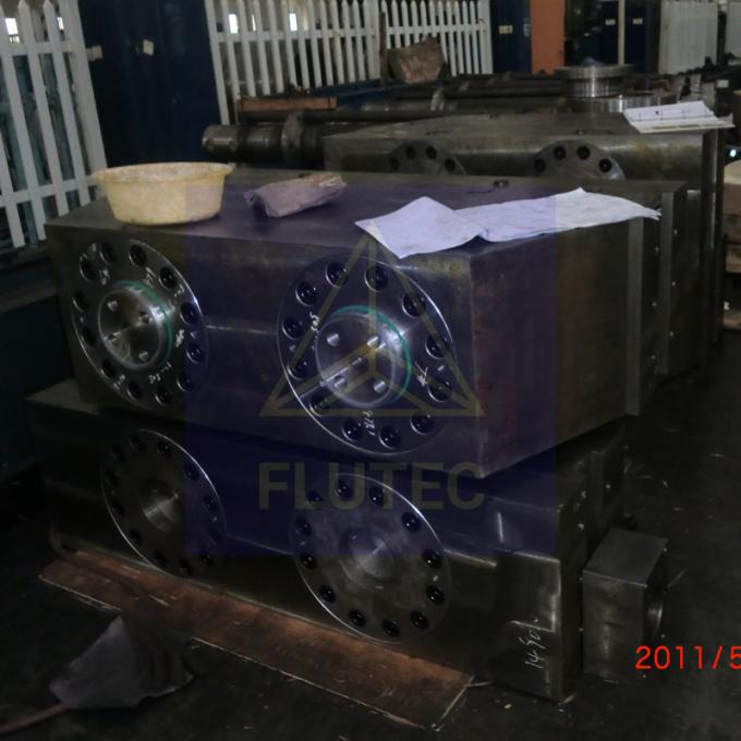 Flutec Custom Made Hydraulic Block Cylinder dla hut stalowych 1